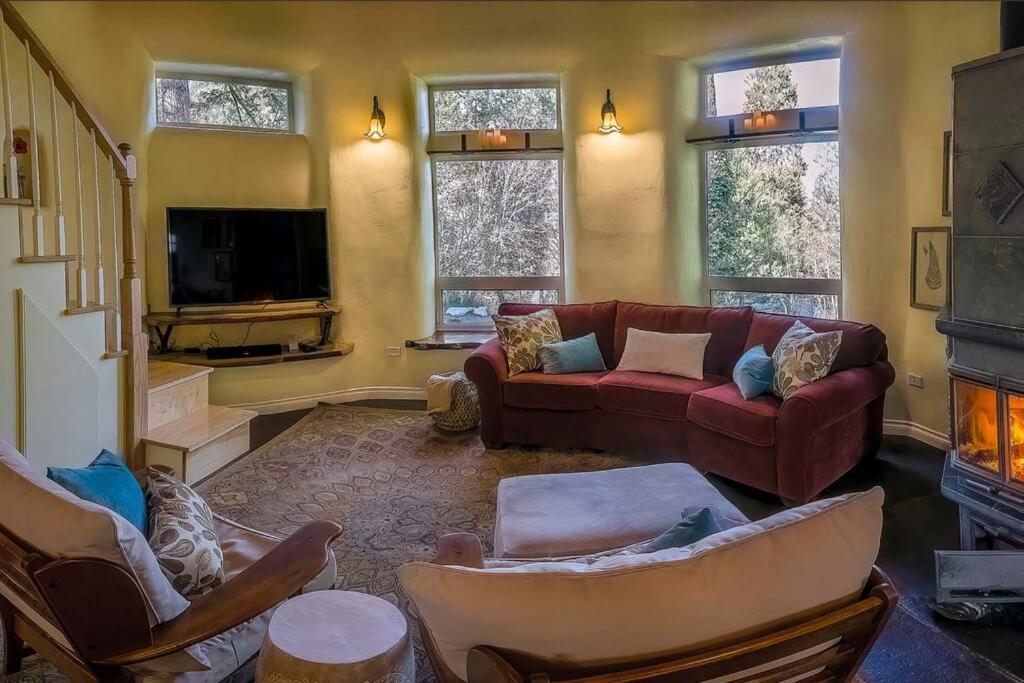 Villa European Style Straw Bale Retreat Ashland Exterior foto