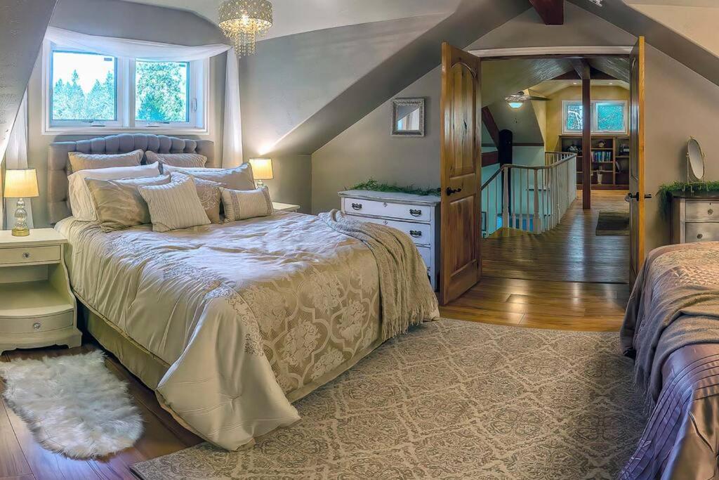 Villa European Style Straw Bale Retreat Ashland Exterior foto