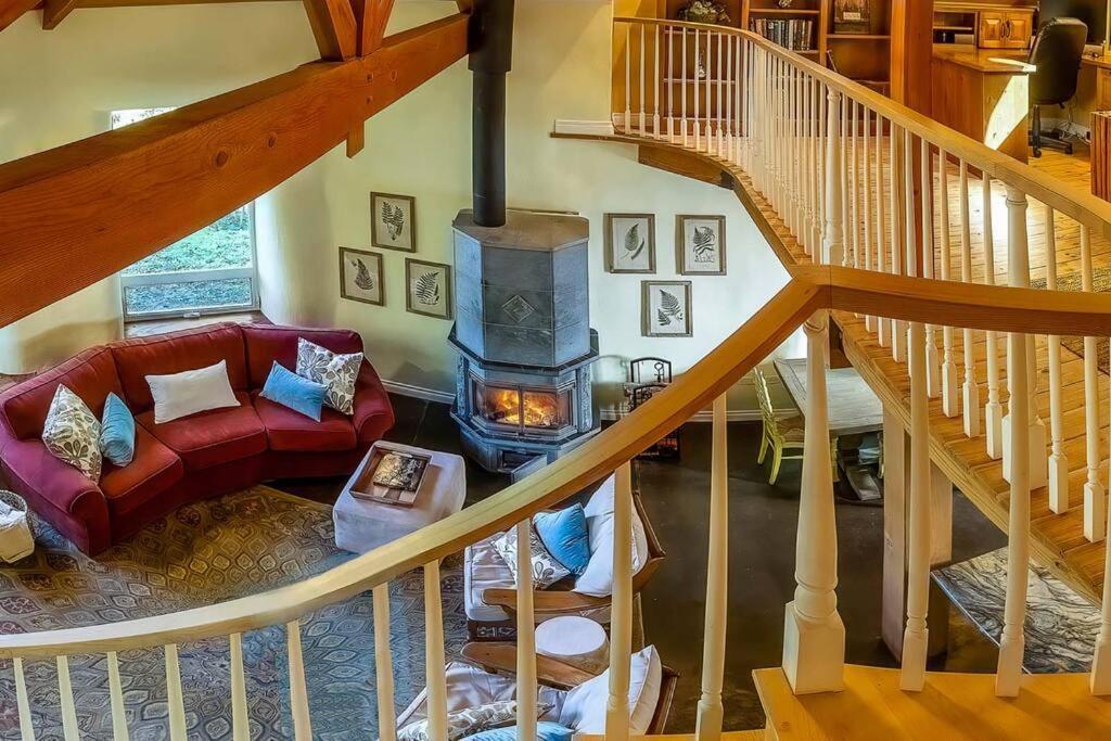 Villa European Style Straw Bale Retreat Ashland Exterior foto