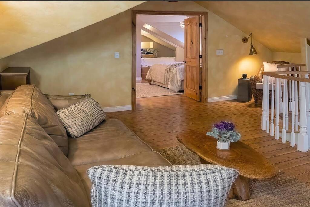 Villa European Style Straw Bale Retreat Ashland Exterior foto